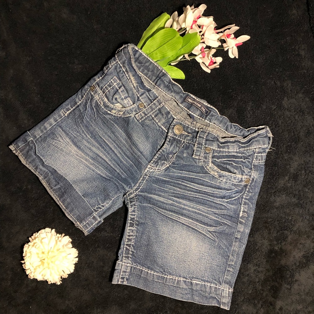 Cute Underground Soul shorts 🌙